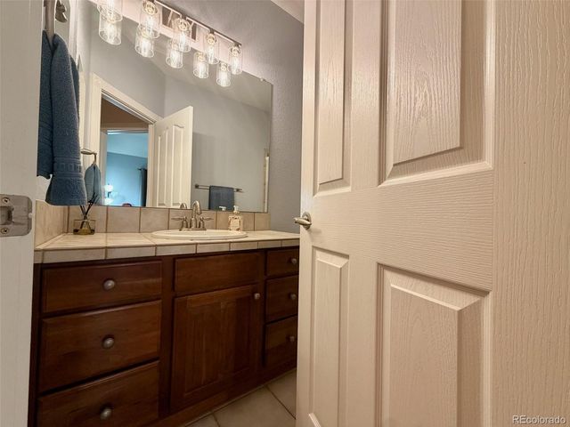 26804 E Mineral Drive, Aurora, CO 80016