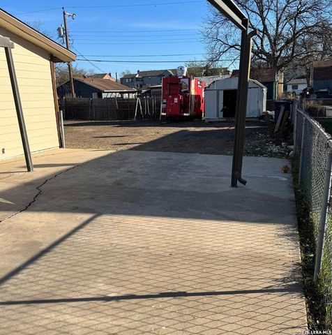 2814 Mosscircle Dr., San Antonio, TX 78224