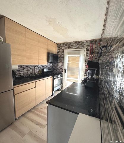 2814 Mosscircle Dr., San Antonio, TX 78224