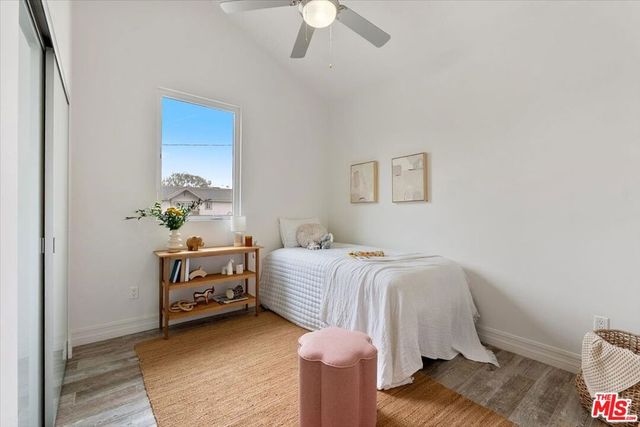 11947 Riverside Drive, Valley Village, CA 91607