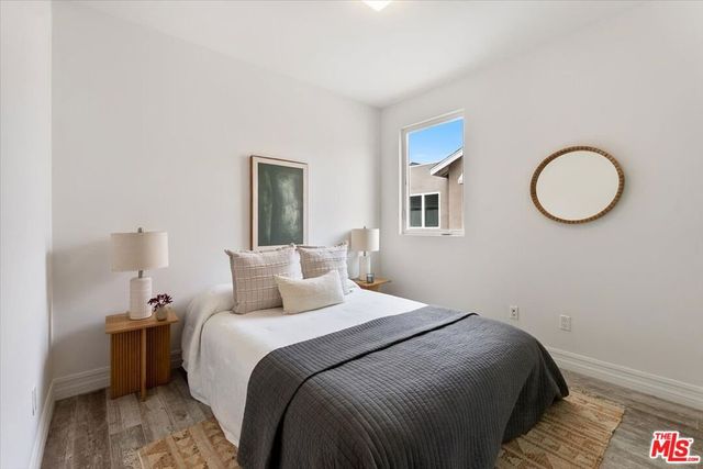 11947 Riverside Drive, Valley Village, CA 91607
