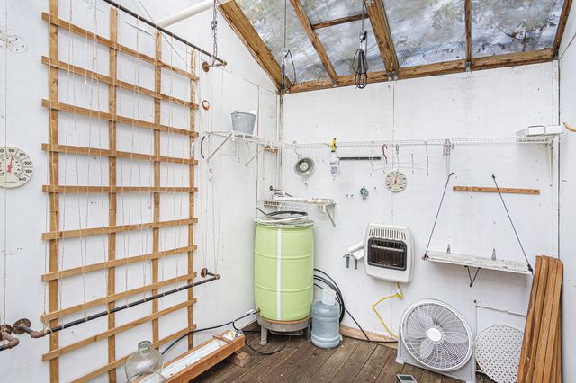 1228 Spring Avenue NE, Grand Rapids, MI 49505