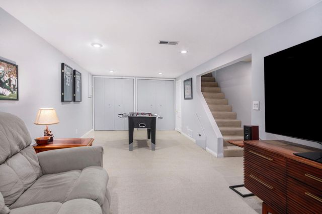 1228 Spring Avenue NE, Grand Rapids, MI 49505