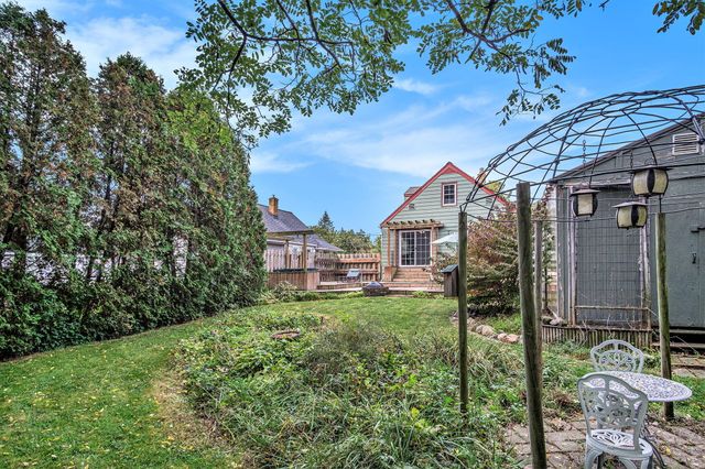 1228 Spring Avenue NE, Grand Rapids, MI 49505