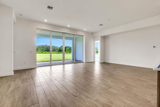 20161 SE Bridgewater Drive, Jupiter, FL 33458