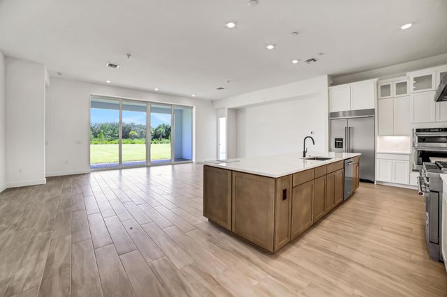 20161 SE Bridgewater Drive, Jupiter, FL 33458