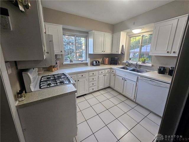 900 Lawn Avenue, Hamilton, OH 45013