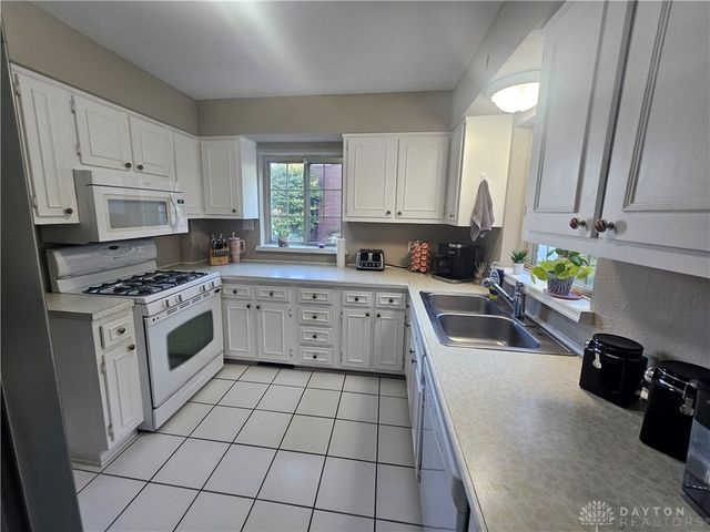 900 Lawn Avenue, Hamilton, OH 45013