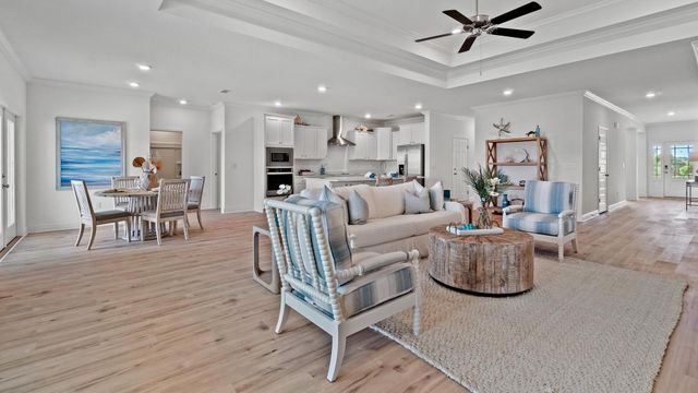 192 W Farm Owl Drive, Freeport, FL 32439