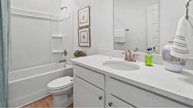 192 W Farm Owl Drive, Freeport, FL 32439