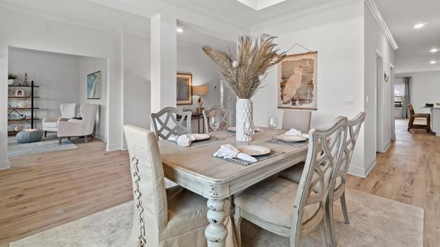 192 W Farm Owl Drive, Freeport, FL 32439