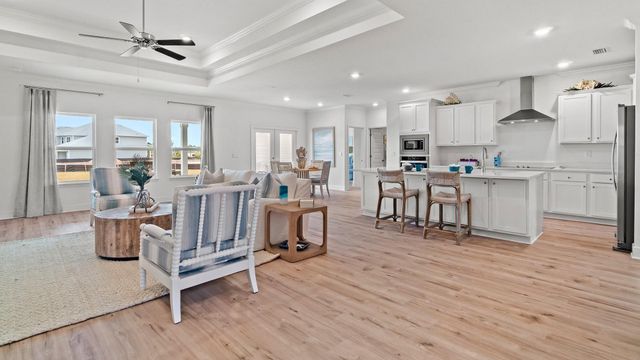 192 W Farm Owl Drive, Freeport, FL 32439