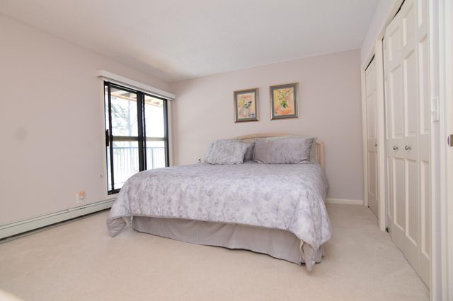 5697 Green Circle Drive 208, Hopkins, MN 55343