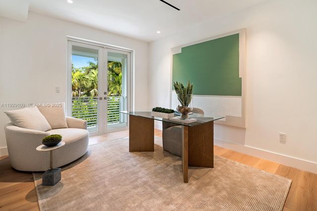 6021 SW 86th St, South Miami, FL 33143