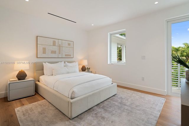 6021 SW 86th St, South Miami, FL 33143