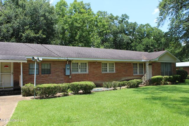142 S S Pine Street, Lucedale, MS 39452