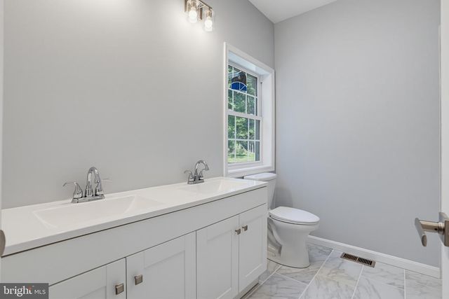 18729 LAUREL RD, Millsboro, DE 19966