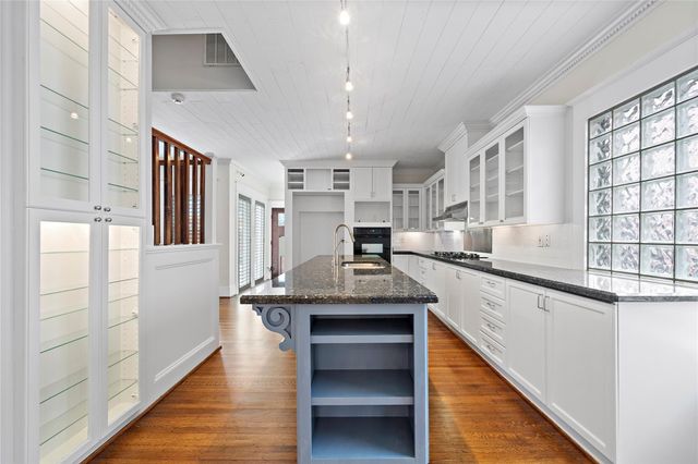 3404 Audubon Place, Houston, TX 77006