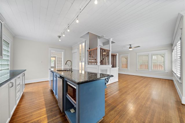 3404 Audubon Place, Houston, TX 77006