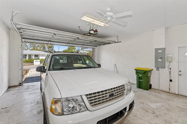 2724 TEMPLE STREET, Sarasota, FL 34239