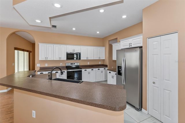 2724 TEMPLE STREET, Sarasota, FL 34239