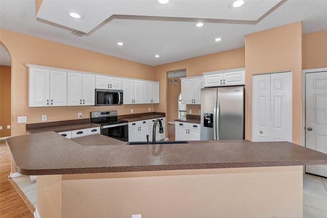 2724 TEMPLE STREET, Sarasota, FL 34239