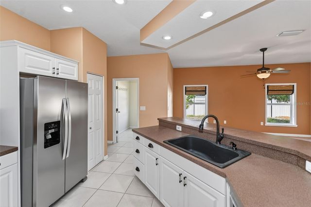 2724 TEMPLE STREET, Sarasota, FL 34239