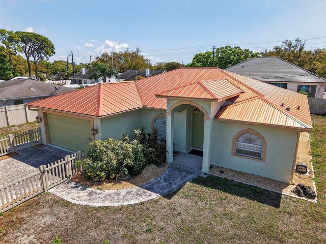 2724 TEMPLE STREET, Sarasota, FL 34239