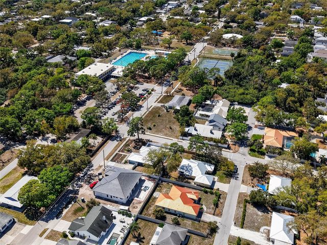 2724 TEMPLE STREET, Sarasota, FL 34239