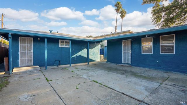 105 Phelan Ave, Vallejo, CA 94590