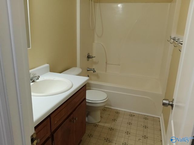 217 Falcon Ridge Drive, Huntsville, AL 35811