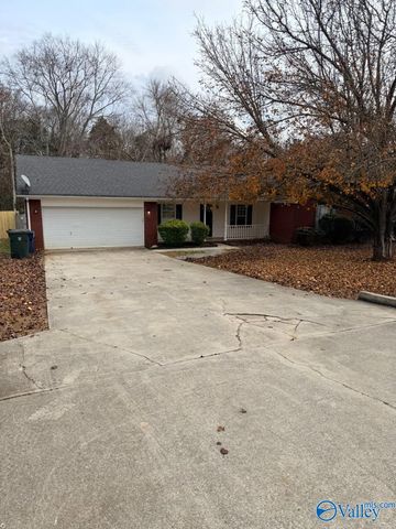 217 Falcon Ridge Drive, Huntsville, AL 35811