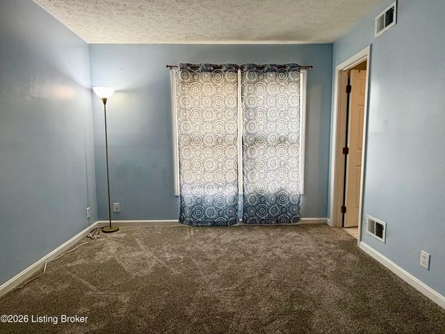 749 Yorkwood Pl, Louisville, KY 40223