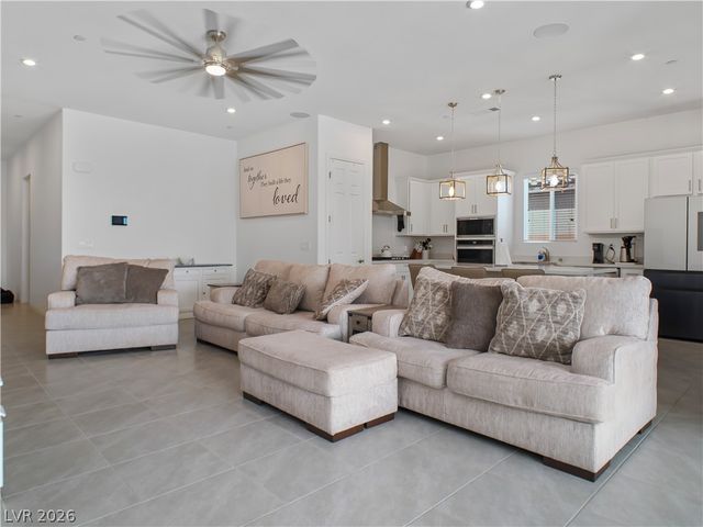 415 Hellebores Avenue, North Las Vegas, NV 89084