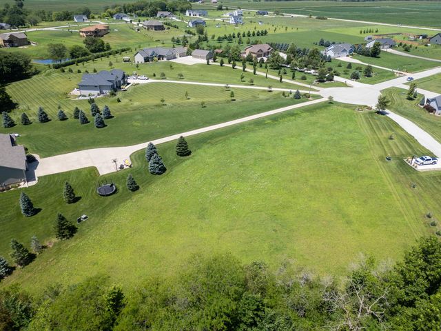 4922 Cedar Lane, Winterset, IA 50273