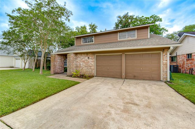 12103 Alston Drive, Meadows Place, TX 77477