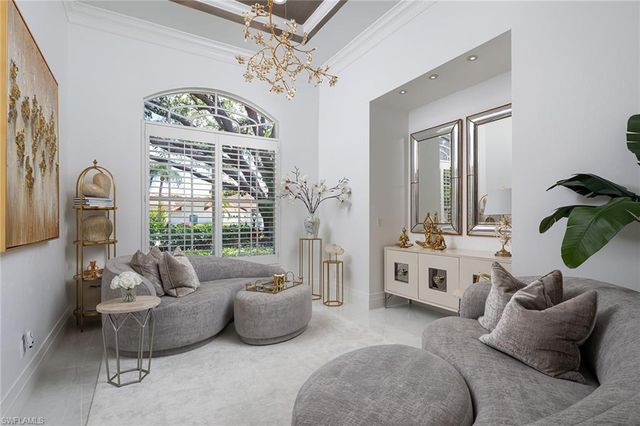8037 Vera Cruz WAY, Naples, FL 34109