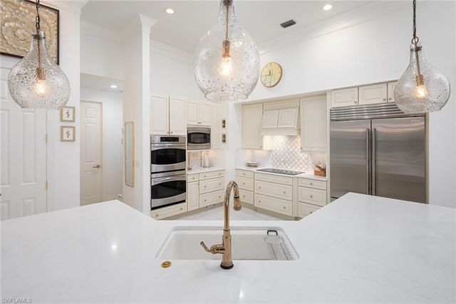 8037 Vera Cruz WAY, Naples, FL 34109