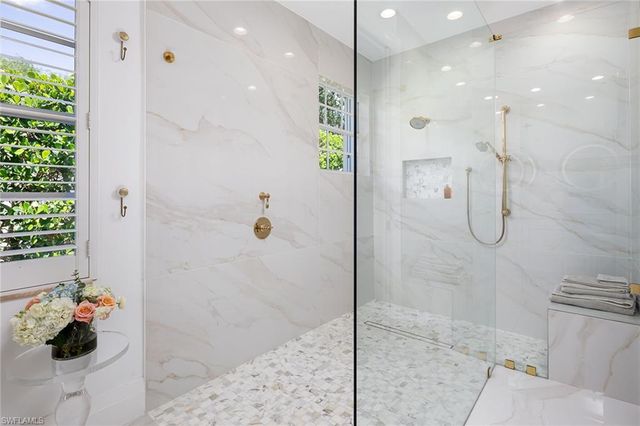 8037 Vera Cruz WAY, Naples, FL 34109