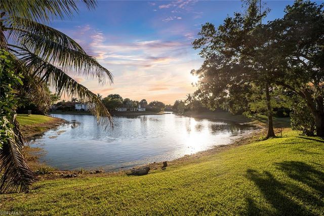 8037 Vera Cruz WAY, Naples, FL 34109