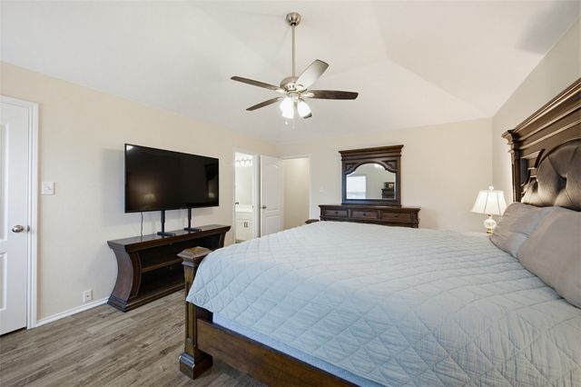 1525 Wickham Drive, Burleson, TX 76028