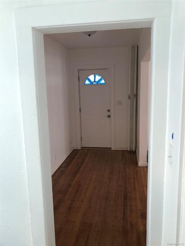 230 N 7th Avenue 2, Mount Vernon, NY 10550
