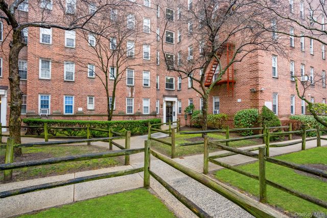 786 Bronx River Road B65, Bronxville, NY 10708