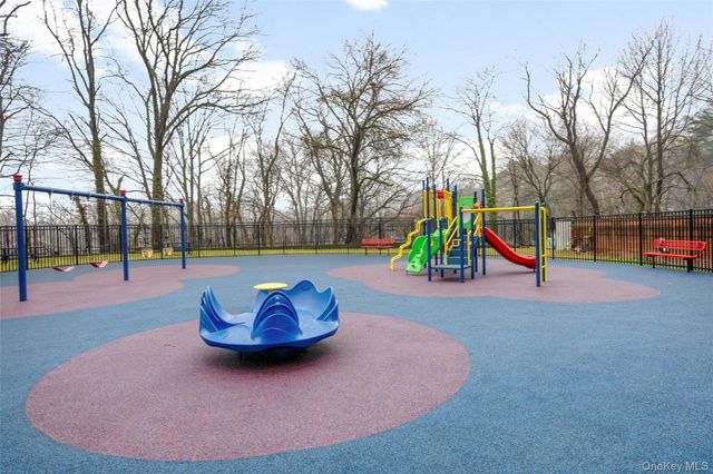 786 Bronx River Road B65, Bronxville, NY 10708