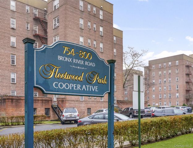 786 Bronx River Road B65, Bronxville, NY 10708