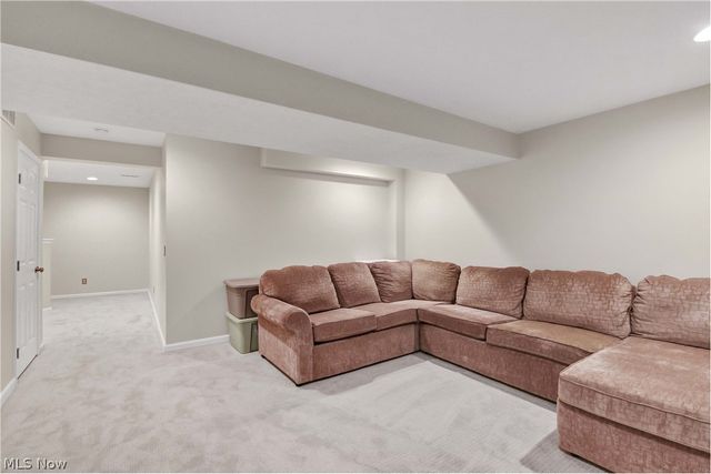 106 Clay Court, Berea, OH 44017