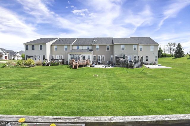 106 Clay Court, Berea, OH 44017