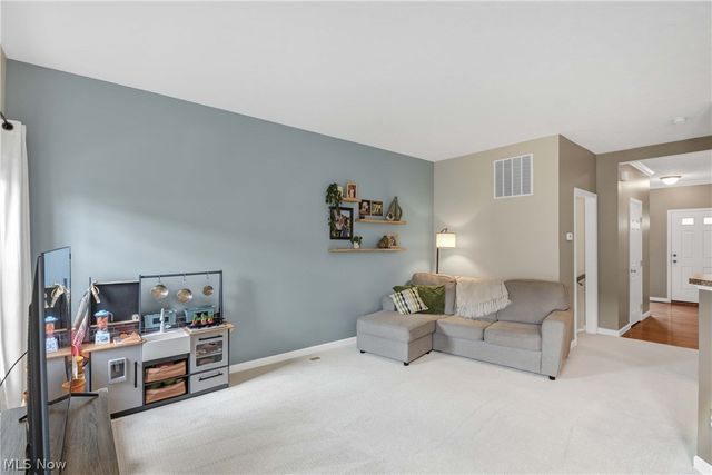 106 Clay Court, Berea, OH 44017