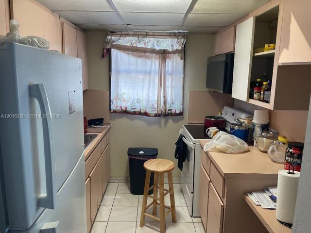 14220 NE 3rd Court 10A, Miami, FL 33161