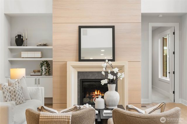 12206 NE 61st Street, Kirkland, WA 98033